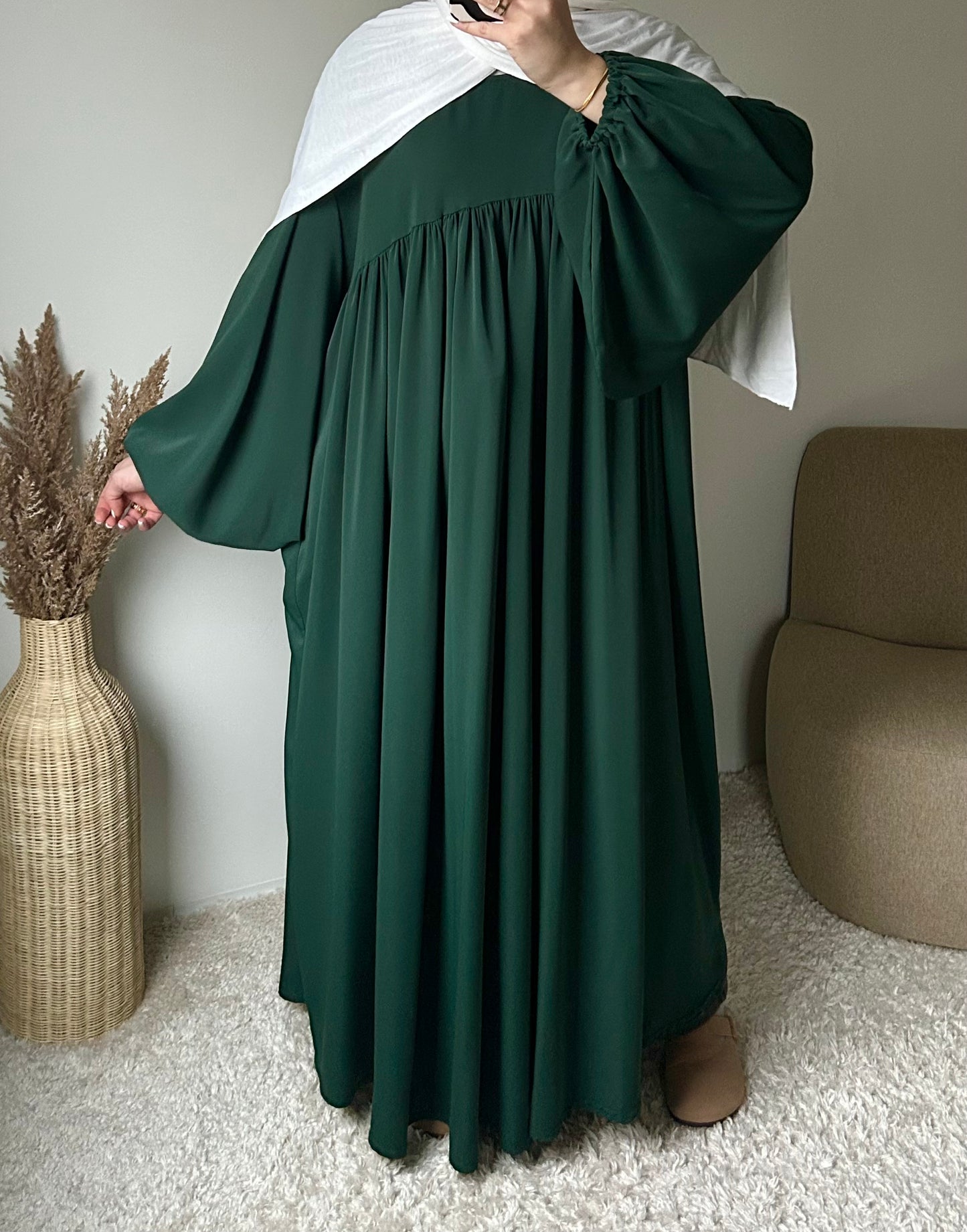 Medina silk puff sleeve abaya