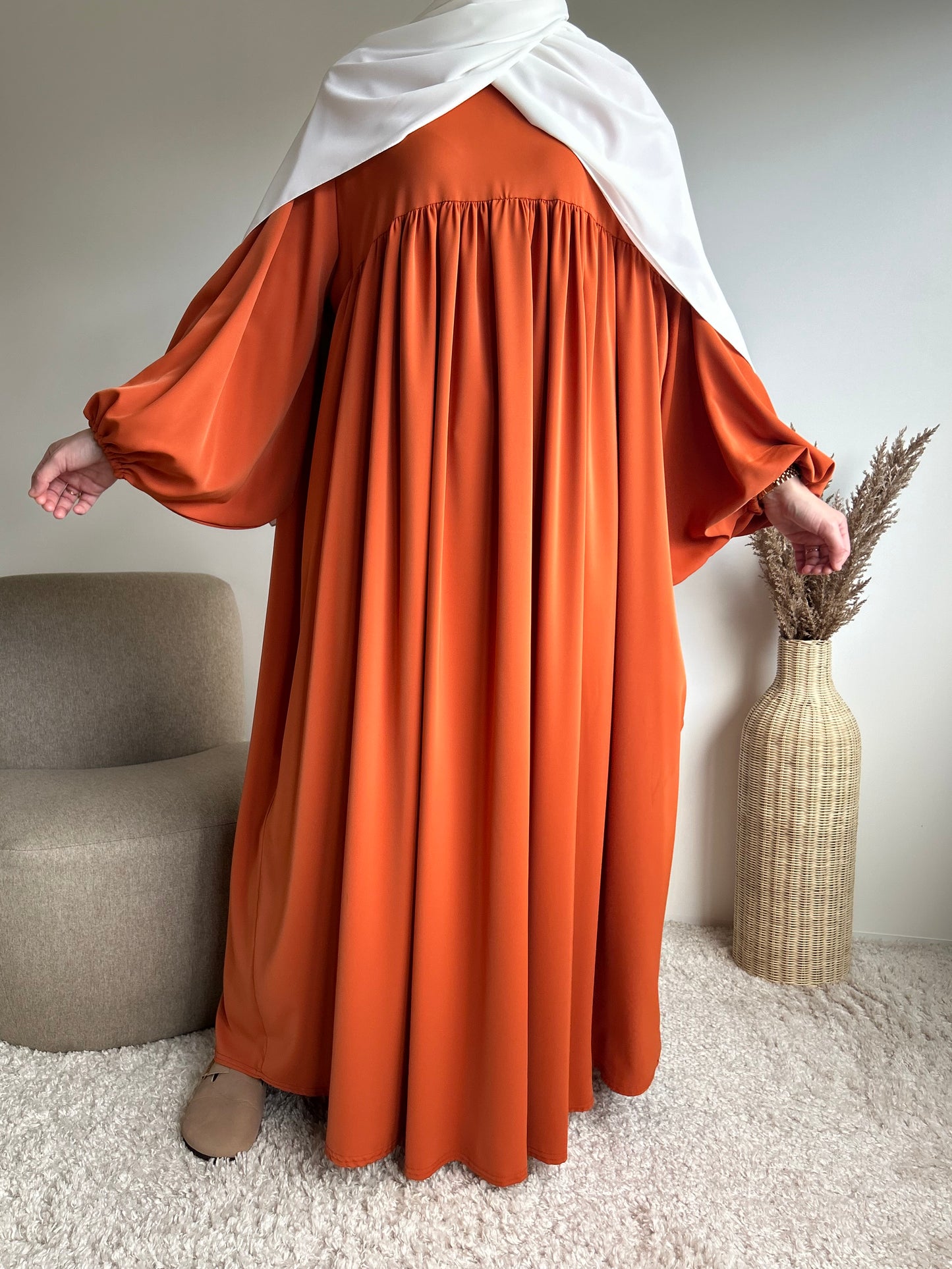 Medina silk puff sleeve abaya