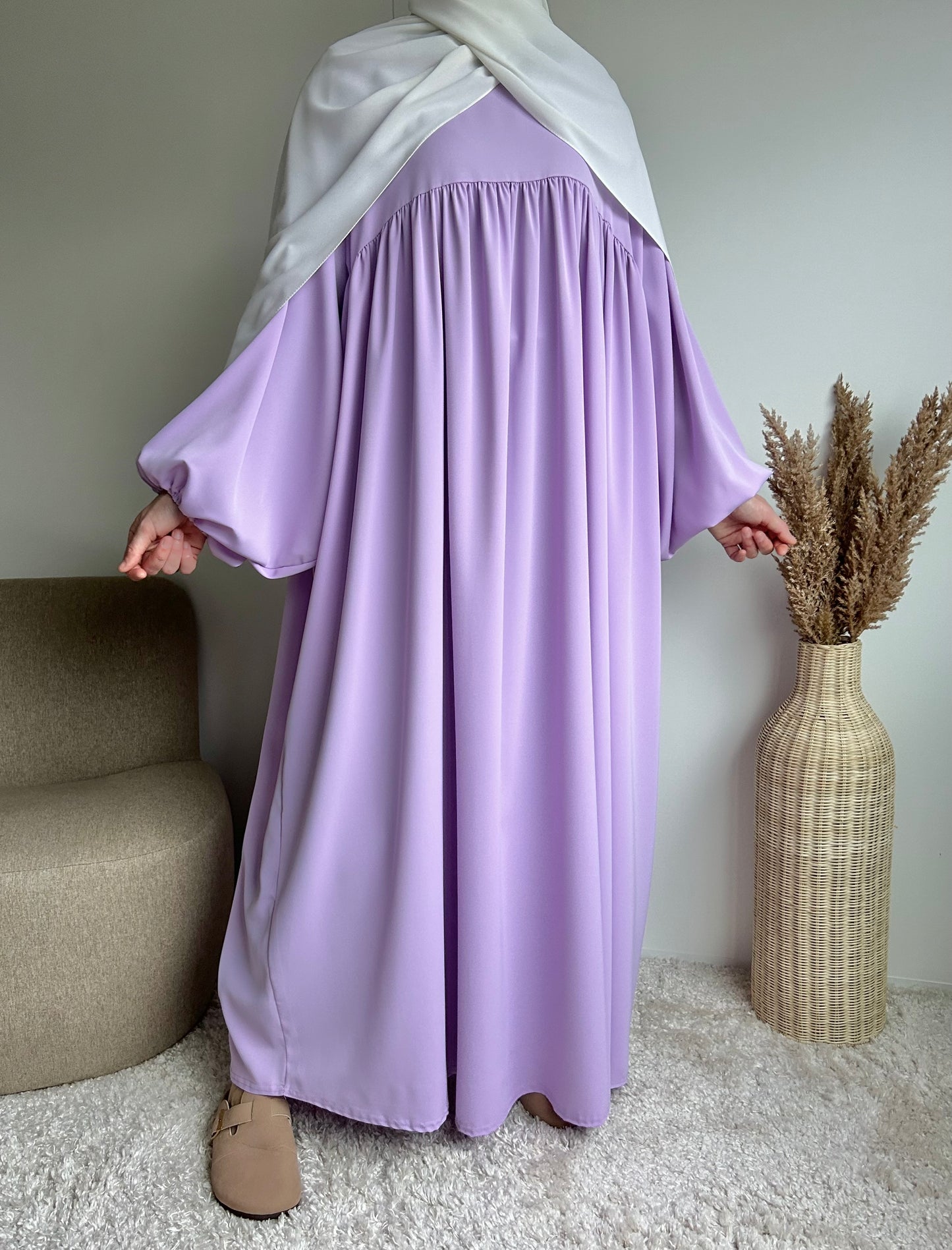 Medina silk puff sleeve abaya