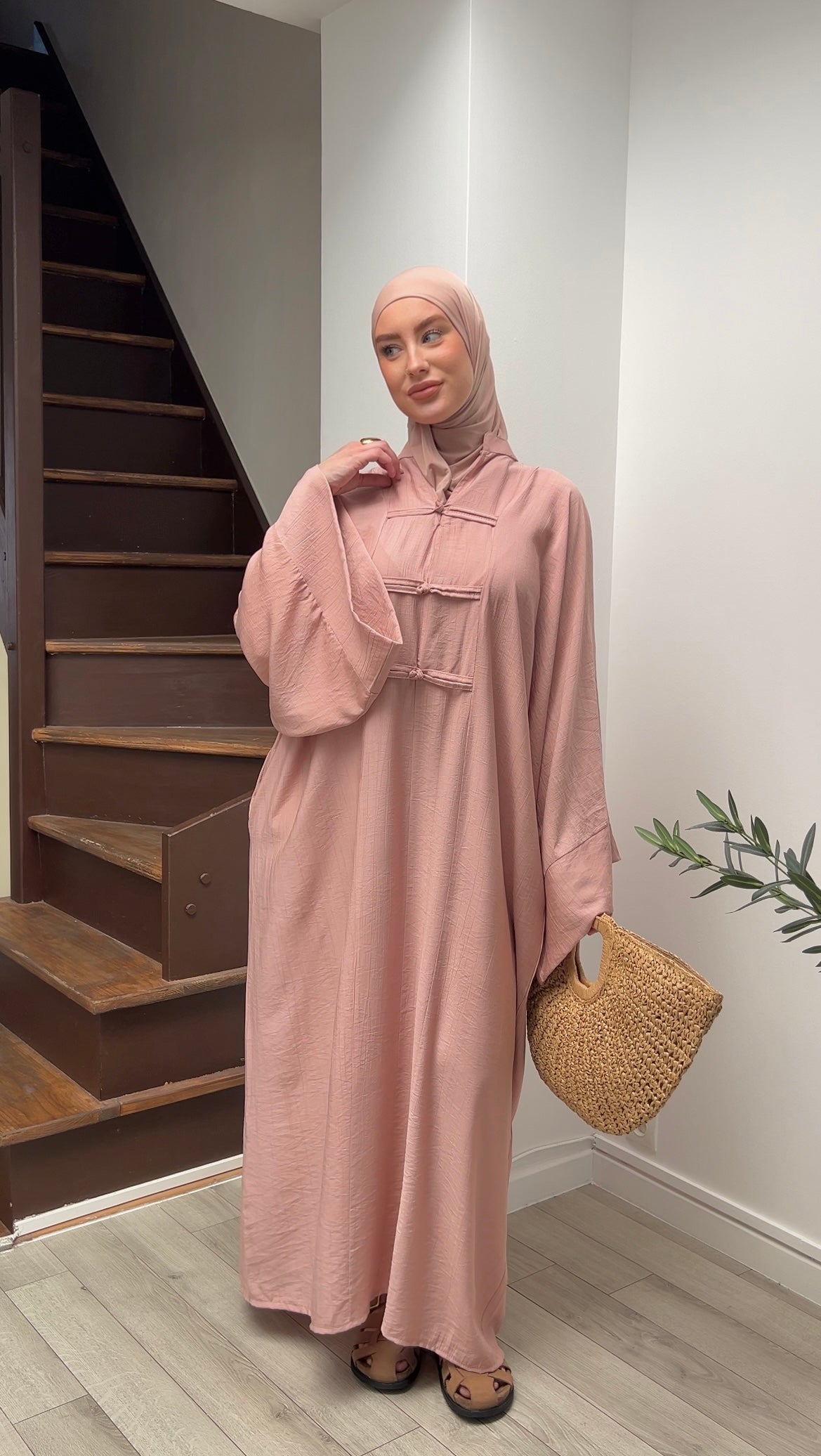 Abaya Line rose