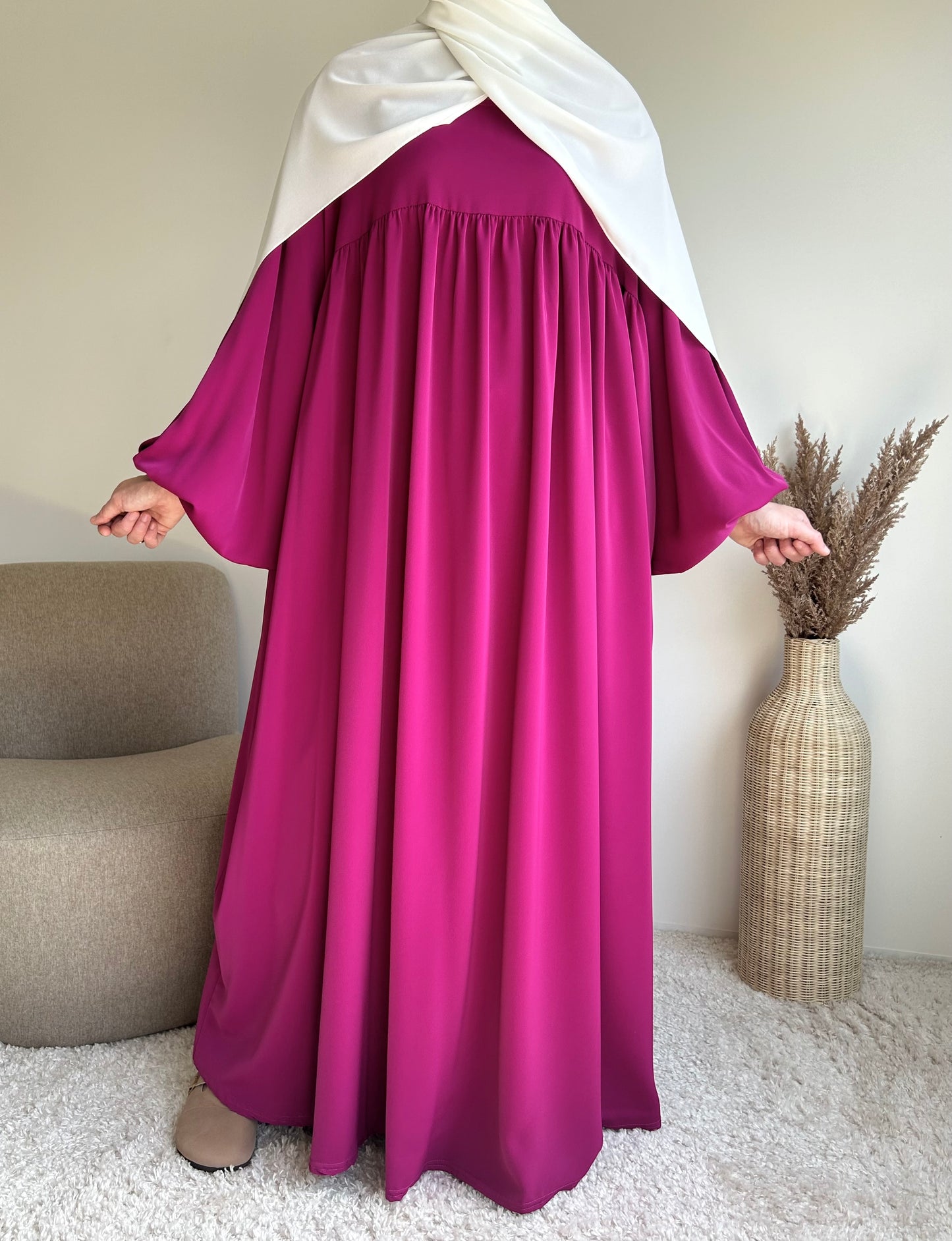 Medina silk puff sleeve abaya