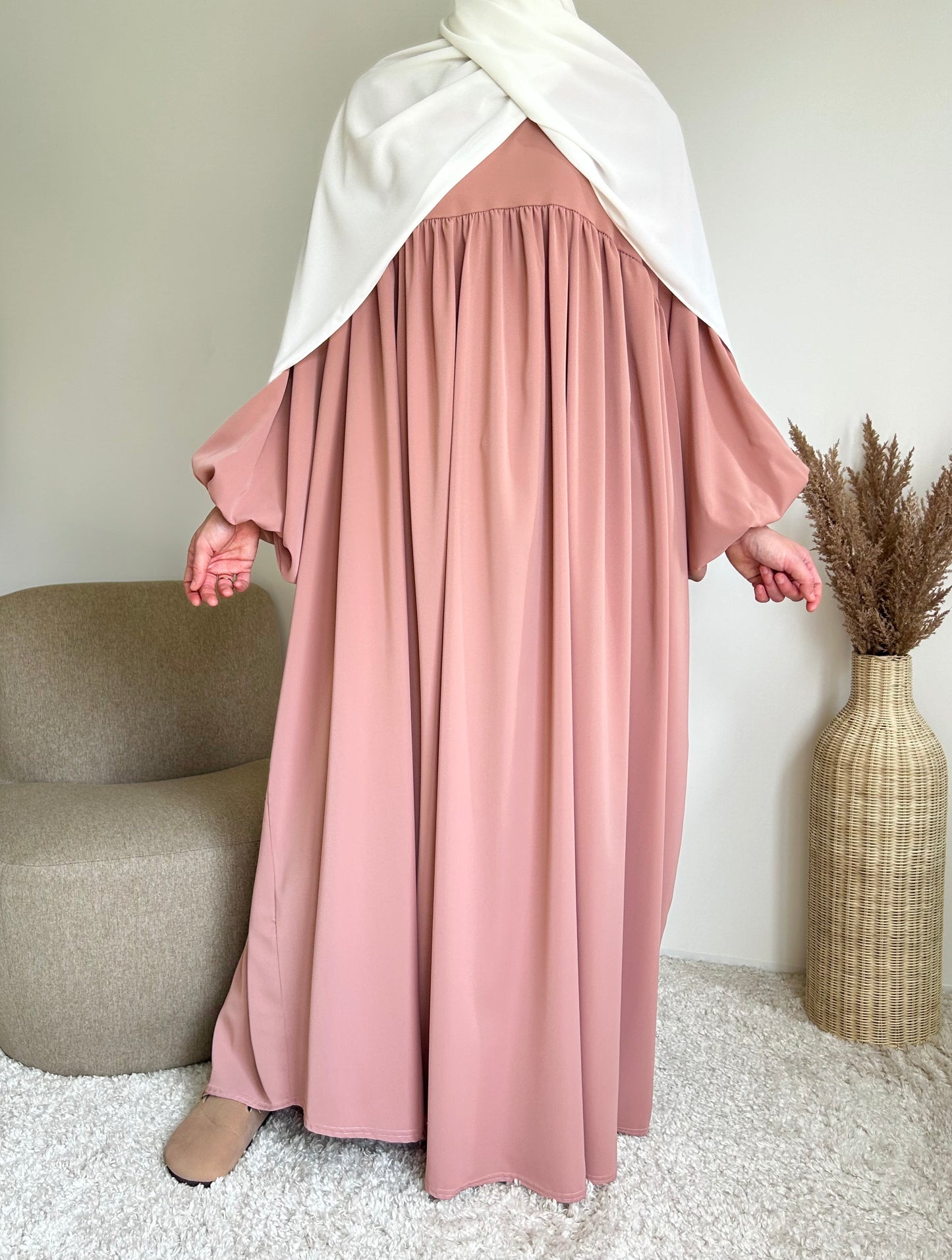 Medina silk puff sleeve abaya