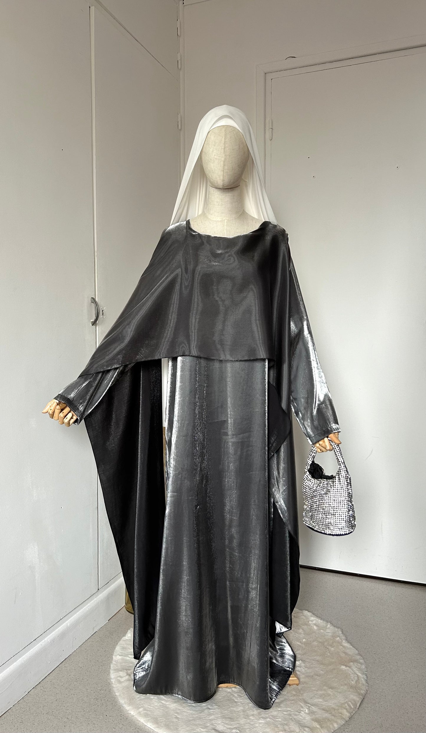 Abaya Shiny